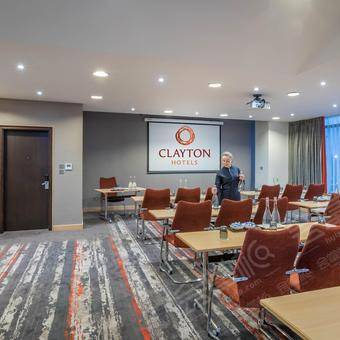 Clayton Hotel Dublin Airport3